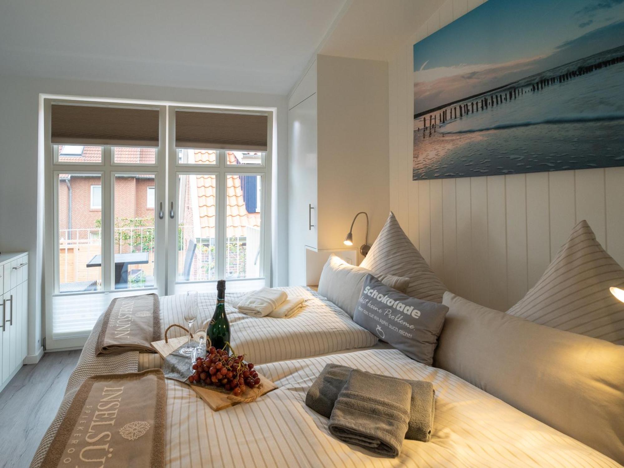 Inselsuenn Hotel Und Apartments Spiekeroog Luaran gambar